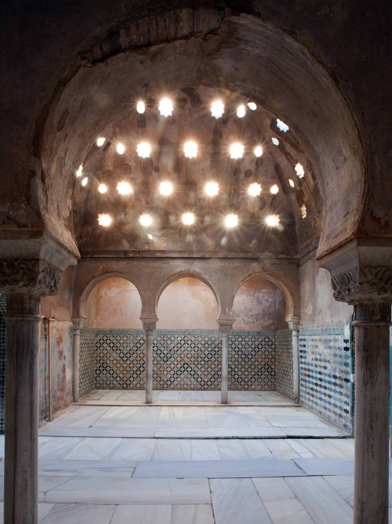 bath of the palace of comares